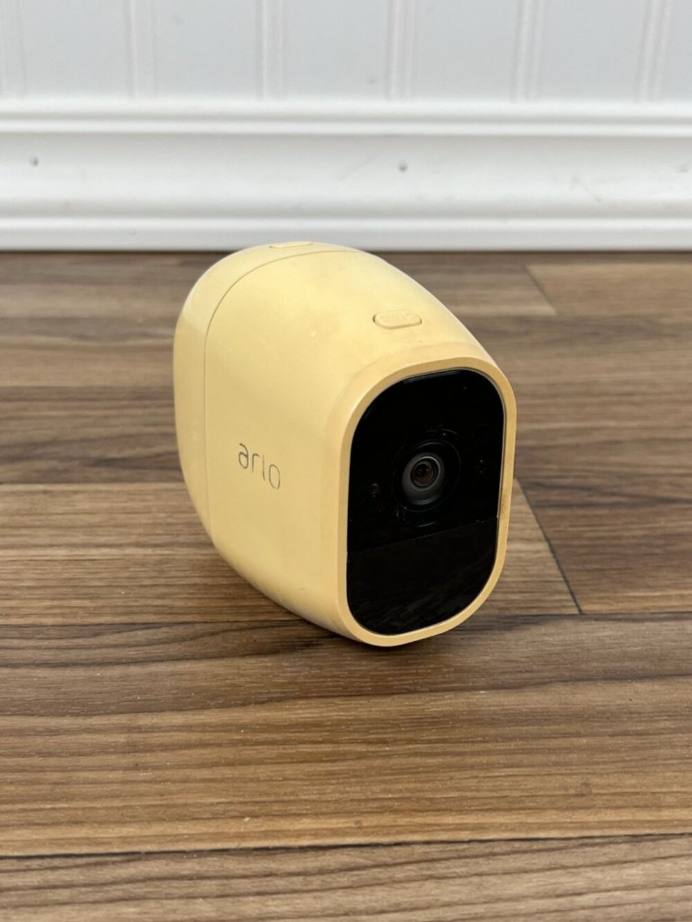 Netgear Arlo Pro 2 VMC4030P 1080p HD Add-On Wireless Camera w/ Battery Yellowing